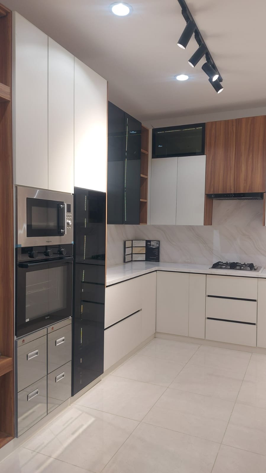 مطابخ ألمنيوم بتصميم مميز